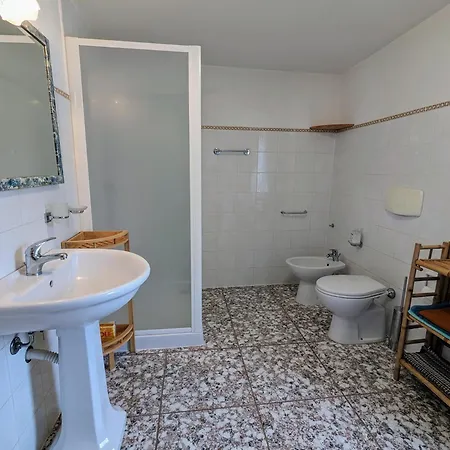 L'oleandro Apartment *